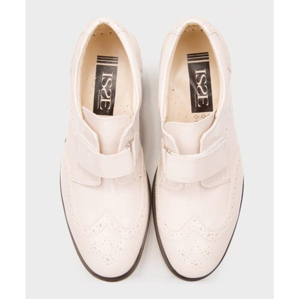 Boy's Classic Patent Brogue Shoes In Cream/ Ivory