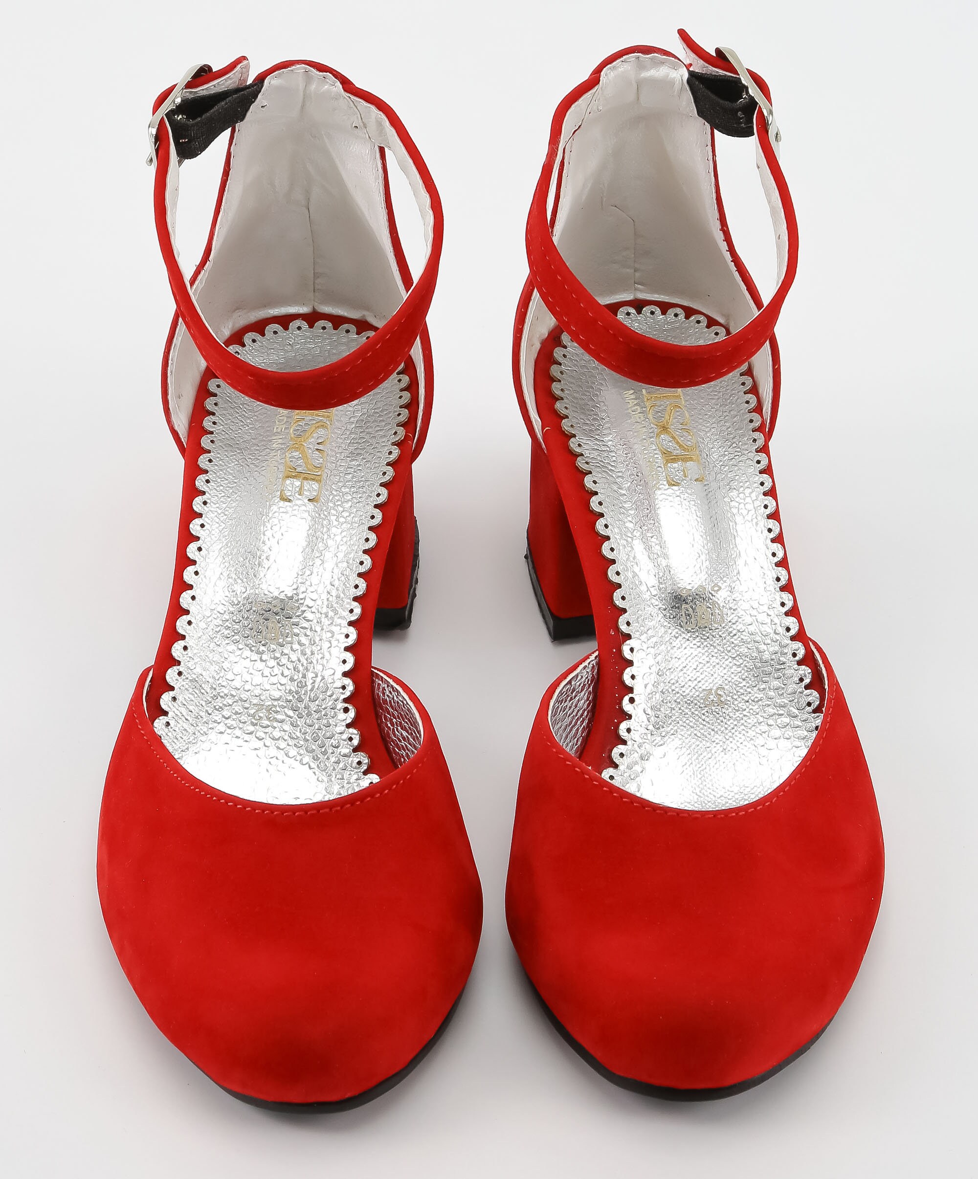 t strap red pumps