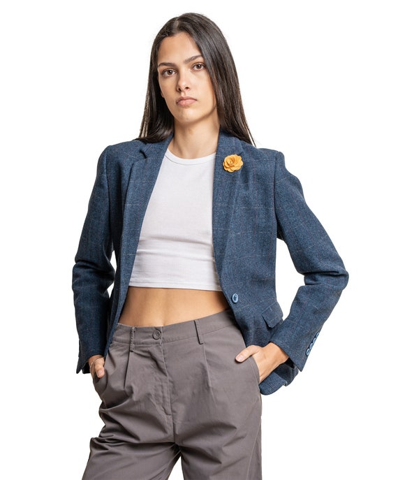 Ladies blue top tweed blazer