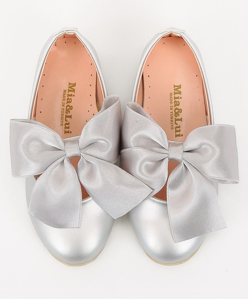 Flower Girls Communion Spanish Style Shiny Patent Faux Leather Mary Jane Bow Slip On Dress Formal Shoes Silver