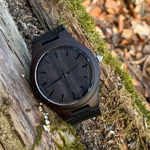 Wooden wristwatch stylish wood watch, quartz watch for women and men