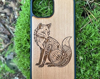 Cherry wood phone case with fox engraving for iPhone 12 13 14 15 16 e Mini Pro Pro Max – wooden case, natural design, gift idea