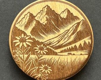 Wooden magnet with Alpine panorama & edelweiss – also bottle opener – Bavarian landscape design