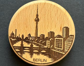 Berlin Skyline Magnet & Bottle Opener made of beechwood – Engraved TV tower and city view, architecture souvenir gift
