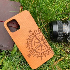 Wood Phone Case wood phonecase Cover Gift Samsung Galaxy S6 Edge S7 Edge S8 Plus S9 Plus S10 e Plus S20 S21 A50 A51 A52 A70 A71 A72Compass