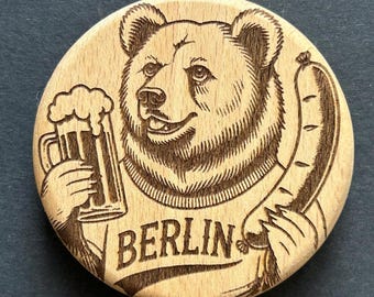 Berlin Bear Magnet & Bottle Opener made of beechwood – Engraved Beer Mug and Bratwurst Capital Humor Souvenir Gift Idea
