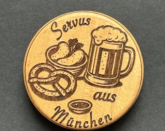 Greetings from Munich – Magnetic bottle opener with pretzel, white sausage and beer mug