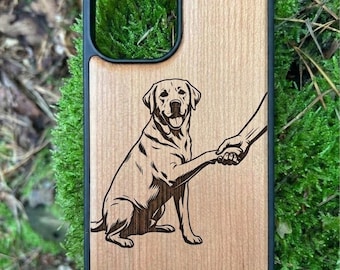 Personalized wooden iPhone case with photo engraving – gift for mom – pet or family photo on wood – Mother's Day gift idea