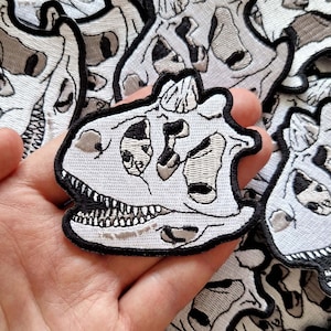 Carnotaurus skull patch embroidery dinosaur patches iron on