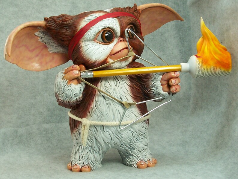 LOVELY MOGWAI Life Size Gremlins Gizmo as Rambo 1/1 resin image 1.