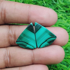 Malachiet Edelsteen - Fancy Shape Cabochon Matching Pair, Steen voor oorbellen sieraden maken (gratis boren beschikbaar) Afmeting 21X18X4 mm