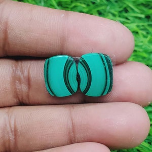 Malachiet Edelsteen - Fancy Shape Cabochon Matching Pair, Steen voor oorbellen sieraden maken (gratis boren beschikbaar) Afmeting 15X12X3 mm