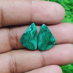 Malachiet Edelsteen - Fancy Shape Cabochon Matching Pair, Steen voor oorbellen sieraden maken (gratis boren beschikbaar) Afmeting 19X14X4 mm