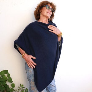 Cashmere Poncho Nepal by Asiantoutim Marine