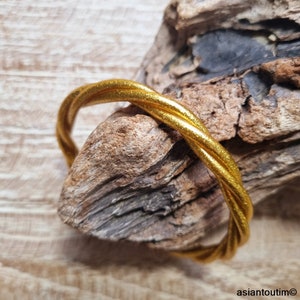 Authentieke gedraaide boeddhistische armband, traditionele collectie, premium kwaliteit van Asiantoutim.