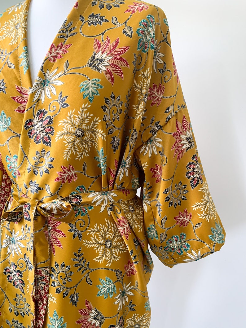 Peignoir kimono en soie mélangée dorée, robe de chambre, pyjama en soie, robe de demoiselle d'honneur, robe de soirée, pyjama en satin, robe de chambre bohème, kimono vintage image 3