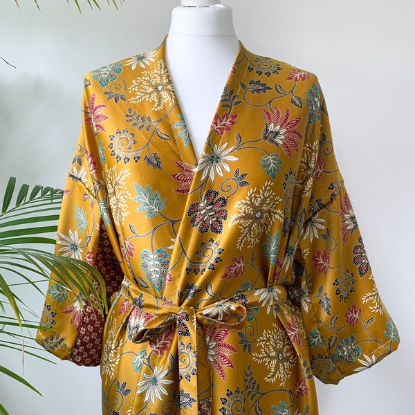 Gold Silk Blend Kimono Robe, Dressing Gown, Silk Pyjamas, Bridesmaid Robe, Party Robe, Satin Pyjamas, Boho Dressing Gown, Vintage Kimono