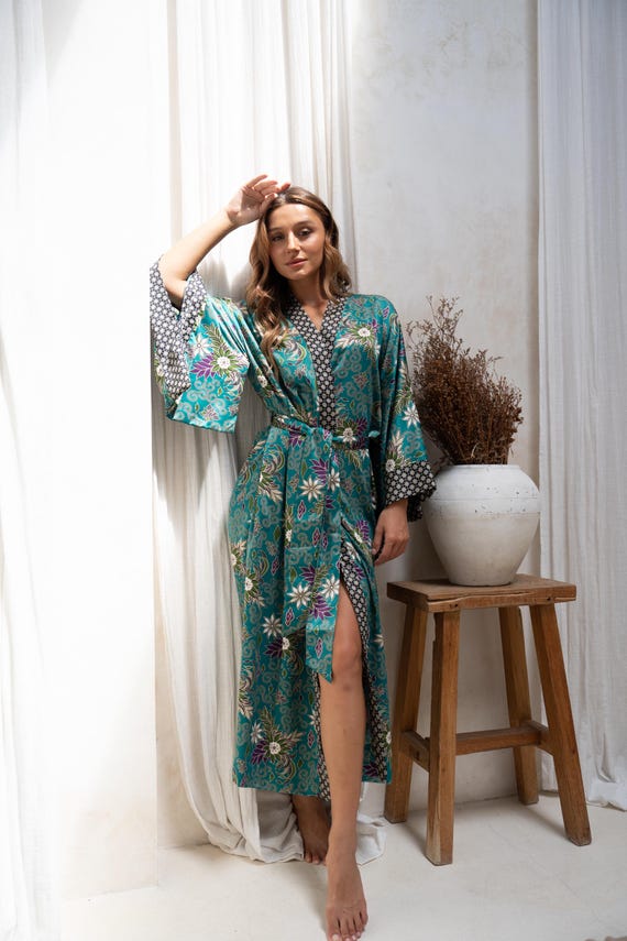 Silk Satin Goddess Kimono Robe, Silk Dressing Gown, Gift for her, Getting Ready Robe, Japanese  Kimono, Satin Bathrobe, Bridal Wedding