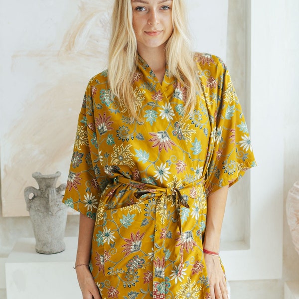Gold Silk Blend Kimono Robe, Dressing Gown, Silk Pyjamas, Bridesmaid Robe, Party Robe, Satin Pyjamas, Boho Dressing Gown, Vintage Kimono