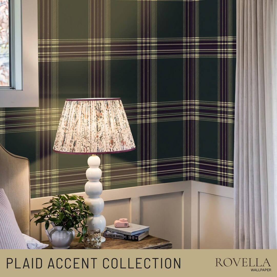 Dark Green Plaid Wallpaper Classic Tartan Wall Covering for Cozy — free download