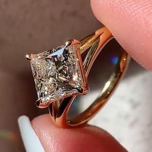Verlovingsring van 14k goud met gespleten band, solitaire moissanite ring met princess-slijping, ring met princess-slijping in vliegerzetting, trouwring, beloftesring