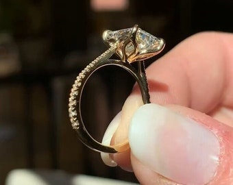 Vintage Tulip Setting Flower Radiant Cut Engagement Ring, Radiant Cut Moissanite Big Diamond Ring, Cathedral Petal Prong Set Engagement Ring