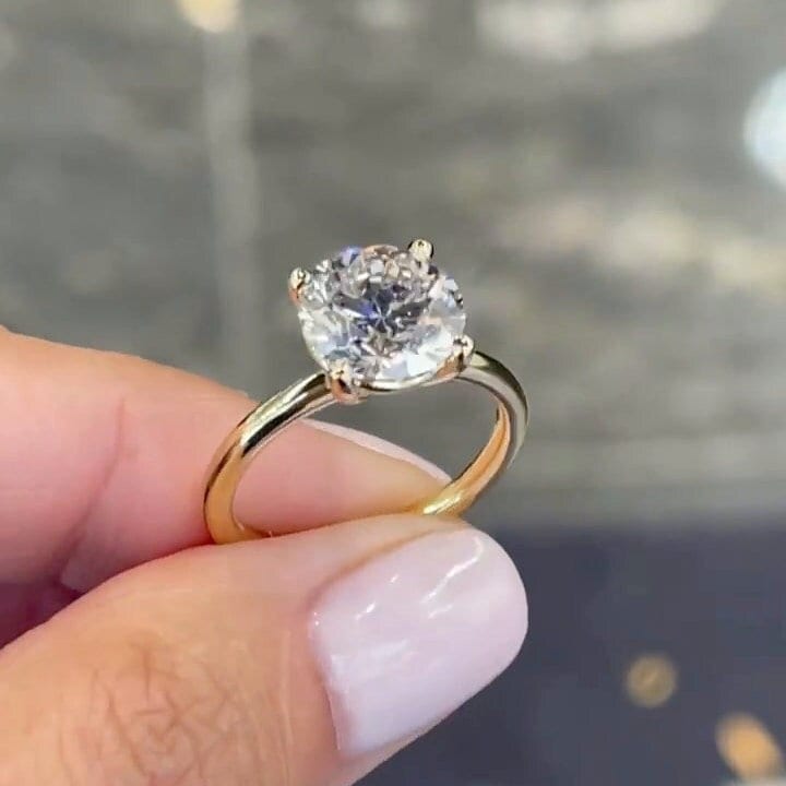 Anello di fidanzamento solitario in oro giallo massiccio 14k