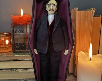 Edgar Allen Poe konstdocka lerdocka