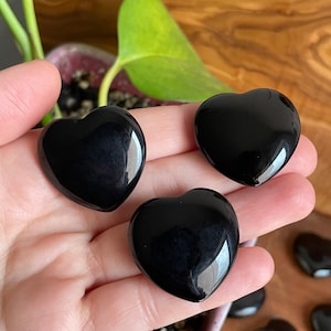 Schwarzes Obsidian-Herz ( ~ 3.8 cm) - Wählen Sie die Anzahl - Kraftvoller Heilstein für Erdung und Schutz - Natürliches Poliertes Obsidian-Herz