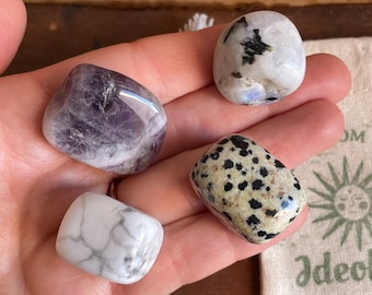 Sleep & Relaxation Crystal Set - Amethyst, Howlite, Dalmatian Jasper, Rainbow Moonstone - Healing Crystals for Dreams and Bedtime