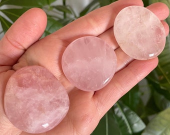 Pietra di quarzo rosa ~1-2" - Pietra naturale di quarzo rosa per le preoccupazioni - Quarzo rosa liscio e lucidato - Pietra di tocco in quarzo rosa - Pietre dell'amore rosa