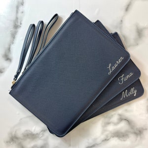 Personalized vegan leather clutch | Navy Bridesmaid gift | gift for bridesmaids | Maid of Honour present | Fall Winter Wedding gift ideas