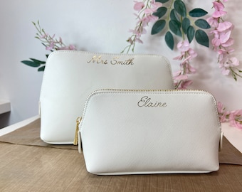Personalised cosmetic bag with custom name | custom makeup bag | personalized gift for her | personalised gift for the Bride | toiletry bag