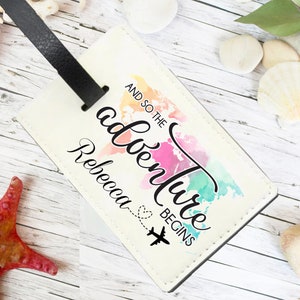 Etiqueta de equipaje personalizada, regalo de viaje, regalo de boda, luna de miel, dama de honor, regalo para ella, regalo para él, vacaciones, vacaciones, cuero, maleta