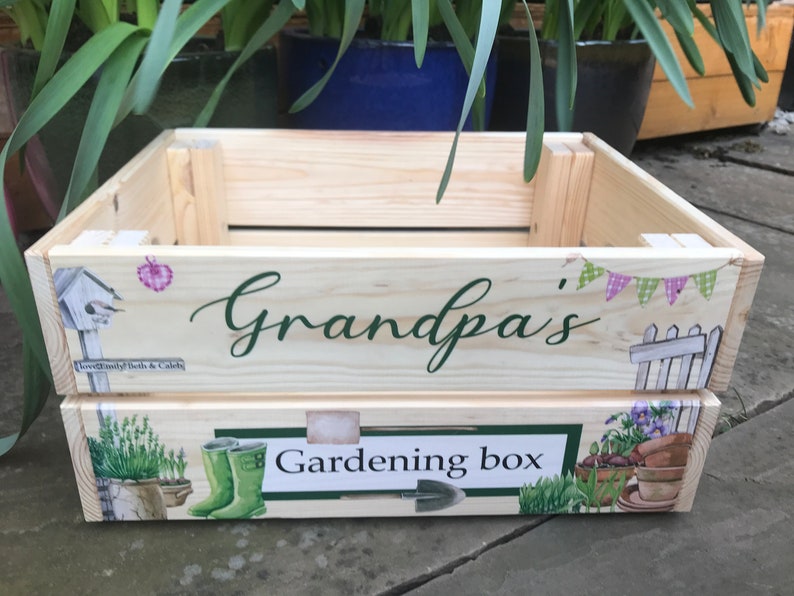 Personalised gardening box, gardener, gardening gift, garden lover, Grandparent gift, Dad gift, Mum gift, gardening tools, garden box, plant image 7