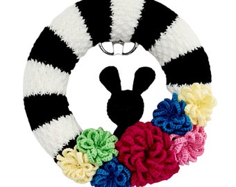 Crochet Easter Wreath Pattern - Monochrome Bunny (US Terms)