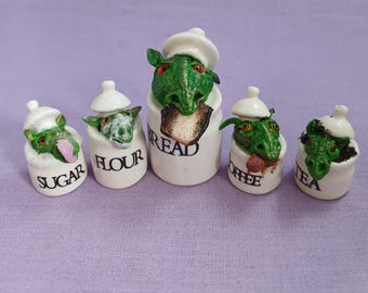 Kitchen Portal Dragons (DHD13)