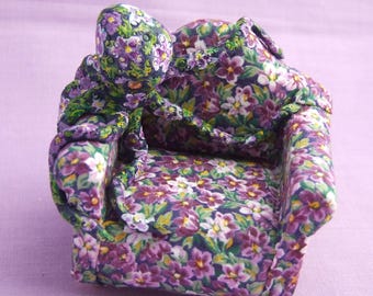 Dolls House Chair - Hide and Seek 1 (DHC46)