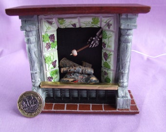 SALE : Spooky Fireplace (MS7)