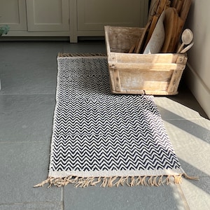 Zig zag recycled cotton runner