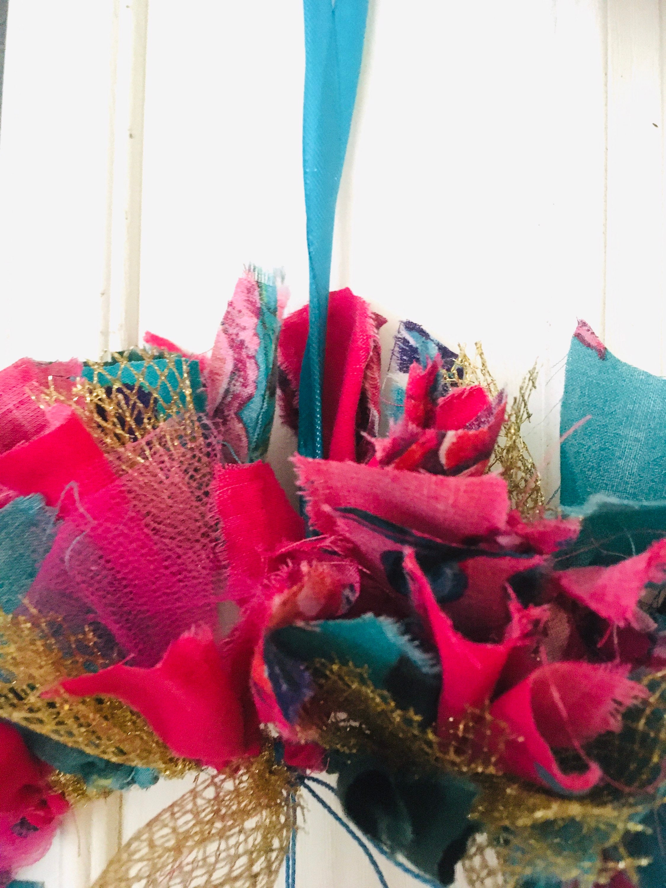 Fancy Rags Elegant DIY Rag Wreath Kit: Stunning Cerise, Teal and Gold Colors ...