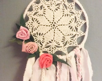 Craft kit. Lace Dreamcatcher. Make your own lacey dreamcatcher. Boho dreamcatcher Easy to make . Wedding favour. Chose your own colours