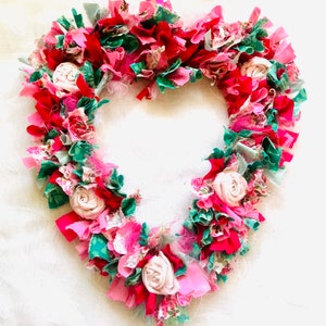 Herz Rag Wreath Bastelset. Geschenk der Liebe. Wählen Sie eine beliebige Farbkombination. Maße 30x40cm. Einfach und entspannend zu machen. Bestseller.