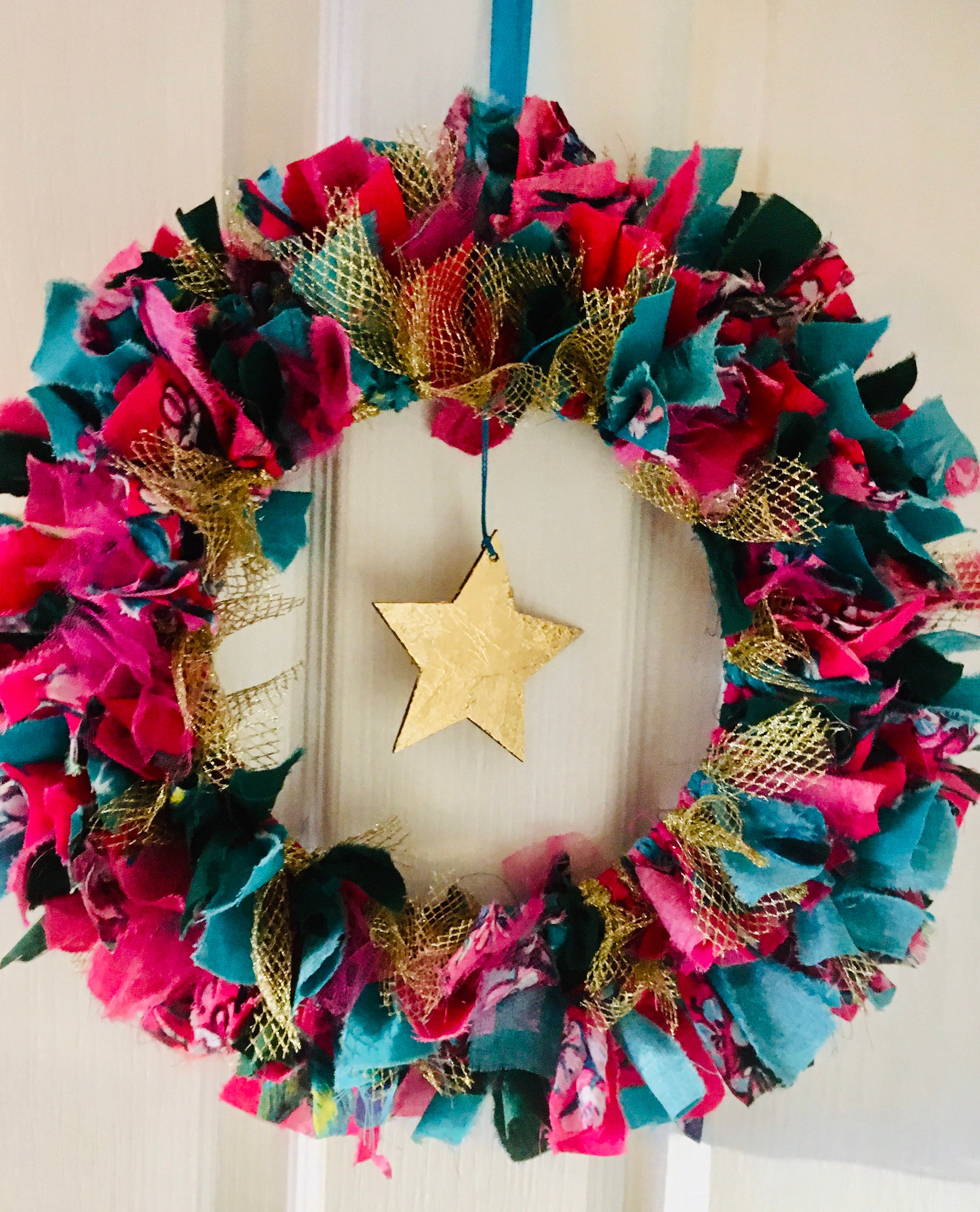 Fancy Rags Elegant DIY Rag Wreath Kit: Stunning Cerise, Teal and Gold Colors ...