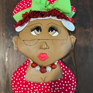 African/American Mrs Claus