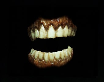 Killer clown dentures