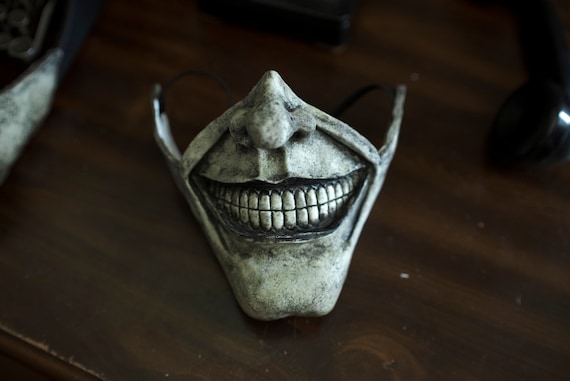 Black Phone Grabber Mask: Horror Film Replica for Scary Halloween