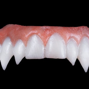 Triple fang dentures (Vampire/ elf)