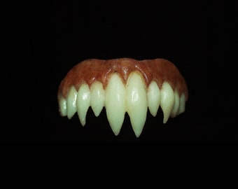 vampire teeth Count Orlock teeth