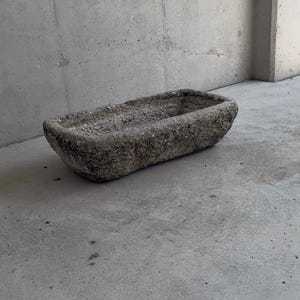 Franse kalkstenen trog